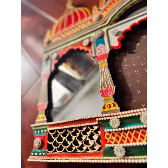 Handcrafted Royal Arch Mirror – Vibrant Indian Craft Décor - Picture 8 of 13